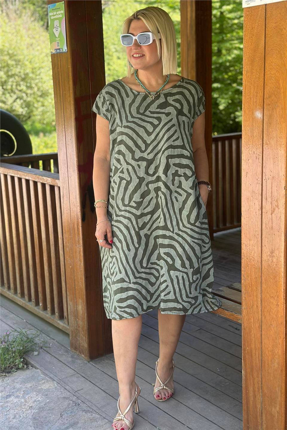 Zebra Print Crew Neck Midi Dress