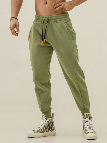 WEEKEND PERFORMANCE JOGGER