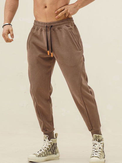 WEEKEND PERFORMANCE JOGGER