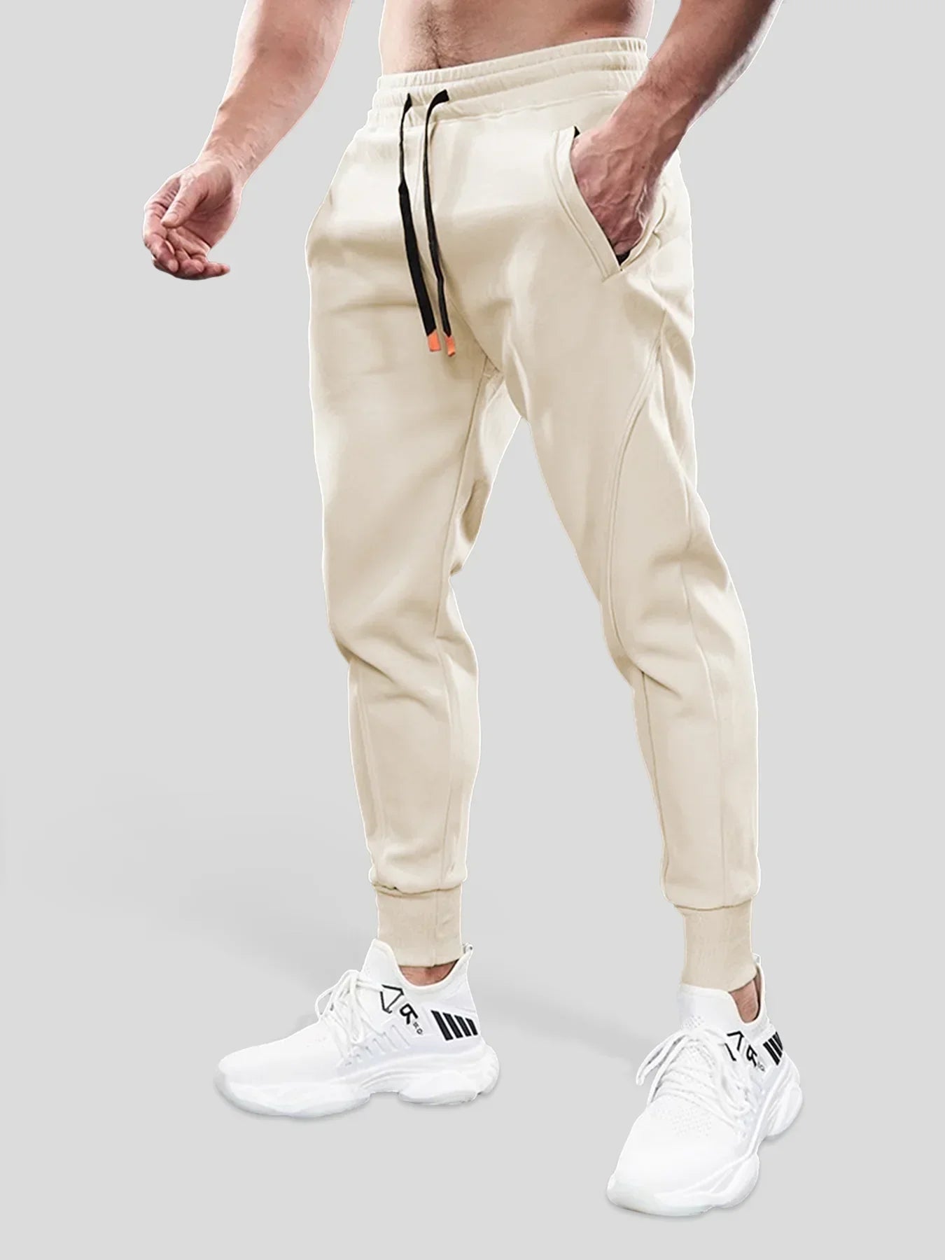 WEEKEND PERFORMANCE JOGGER