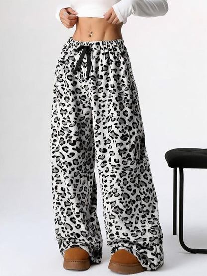 AMBER™ - Comfortable Plaid Straight Pants for Cold Weather Wear