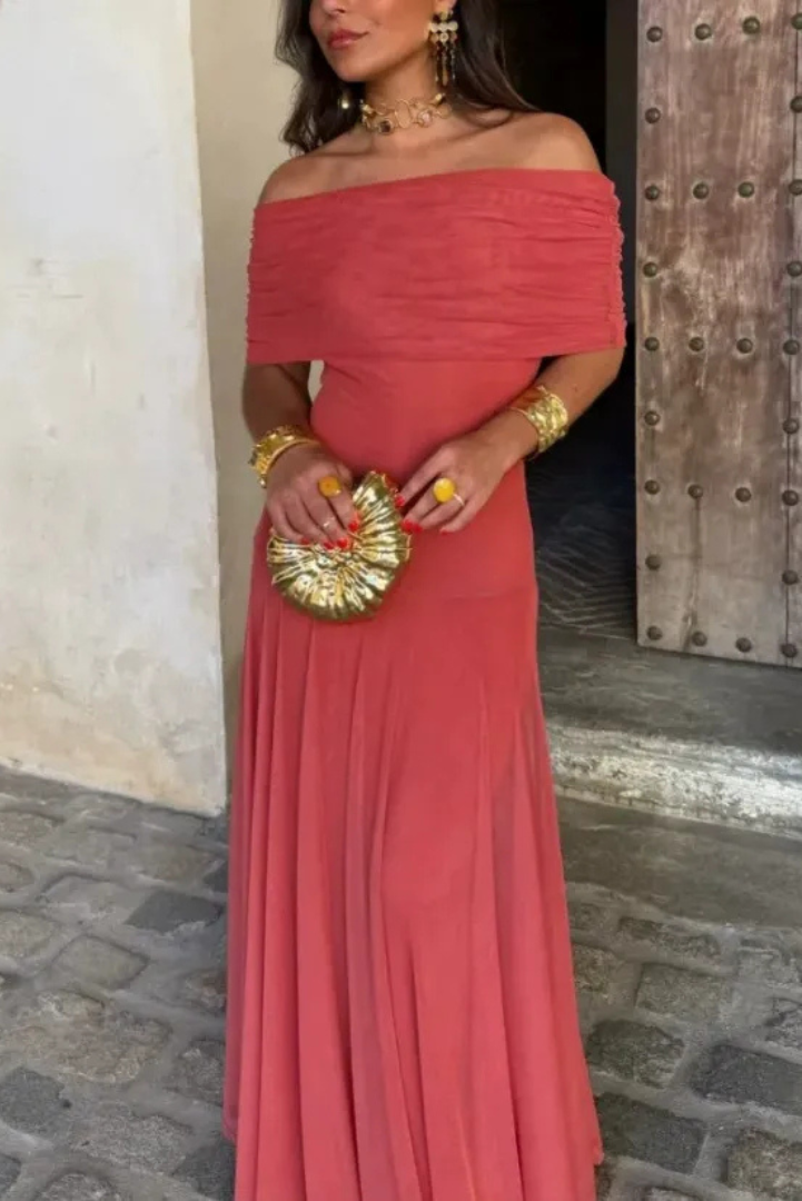 Elira Sculpted Silhouette Dress