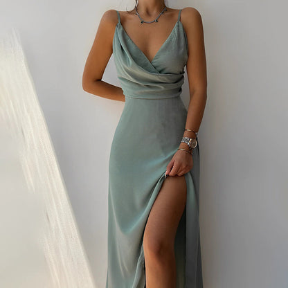 Cathleen – Elegant Dress with V-neckline