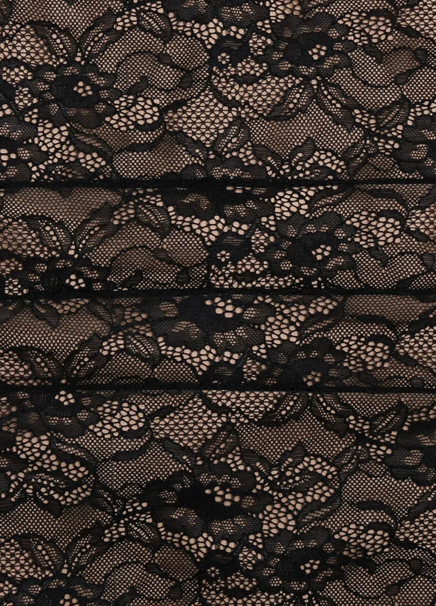 Noctelle Lace Maxi Dress – Black